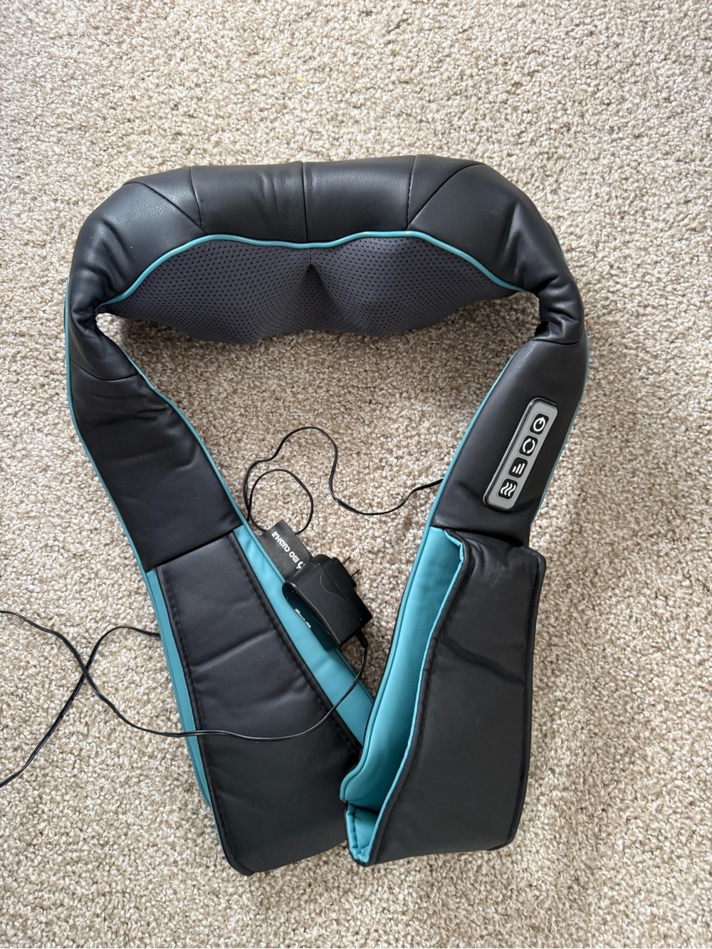 Shiatsu Neck & Shoulder Massager in Black and Teal